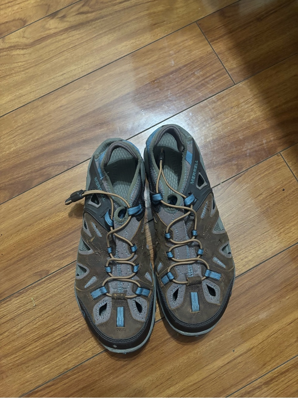 Merrell Brown and Blue Women’s Closed-Toe Sandal Sneakers